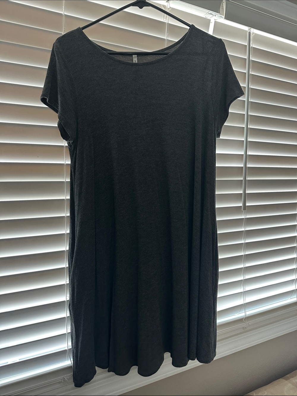 Basic Short-Sleeve Grey Swing Dress